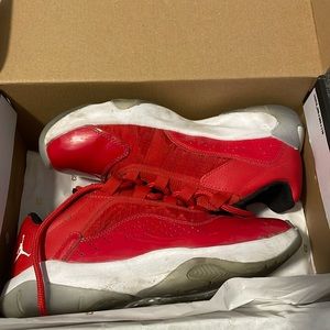 Jordan 11 low youth 5/womens 6.5